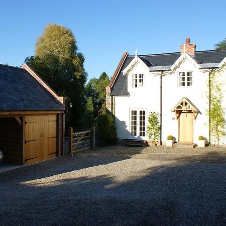 Red House Cottage B&B Welshpool Extérieur photo