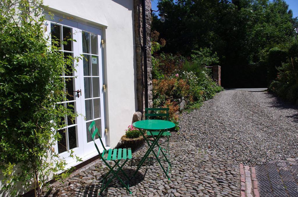 Red House Cottage B&B Welshpool Extérieur photo